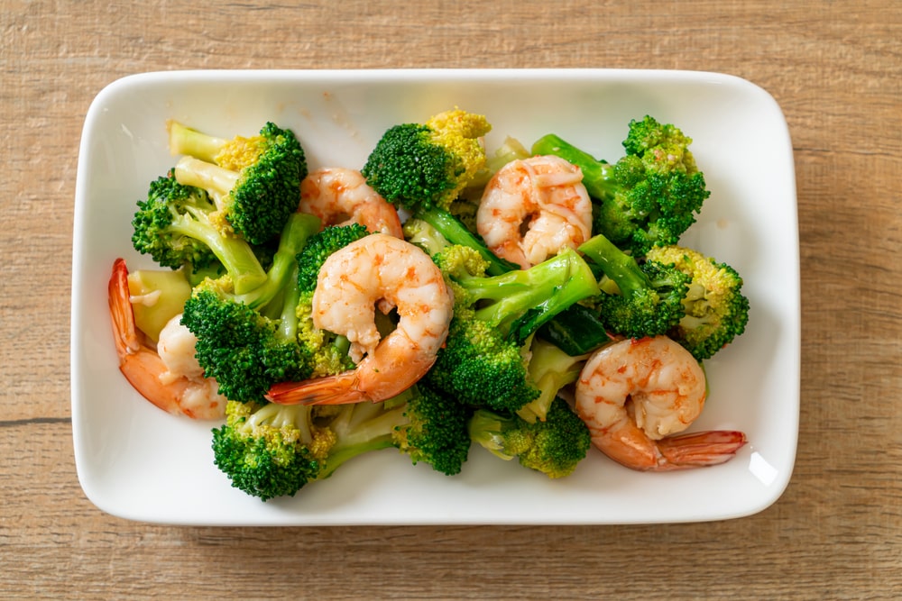 Easy Shrimp And Broccoli Stir Fry In a Serving Plate