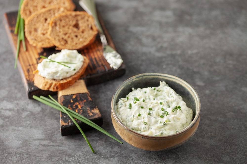 garlicky shrimp dip