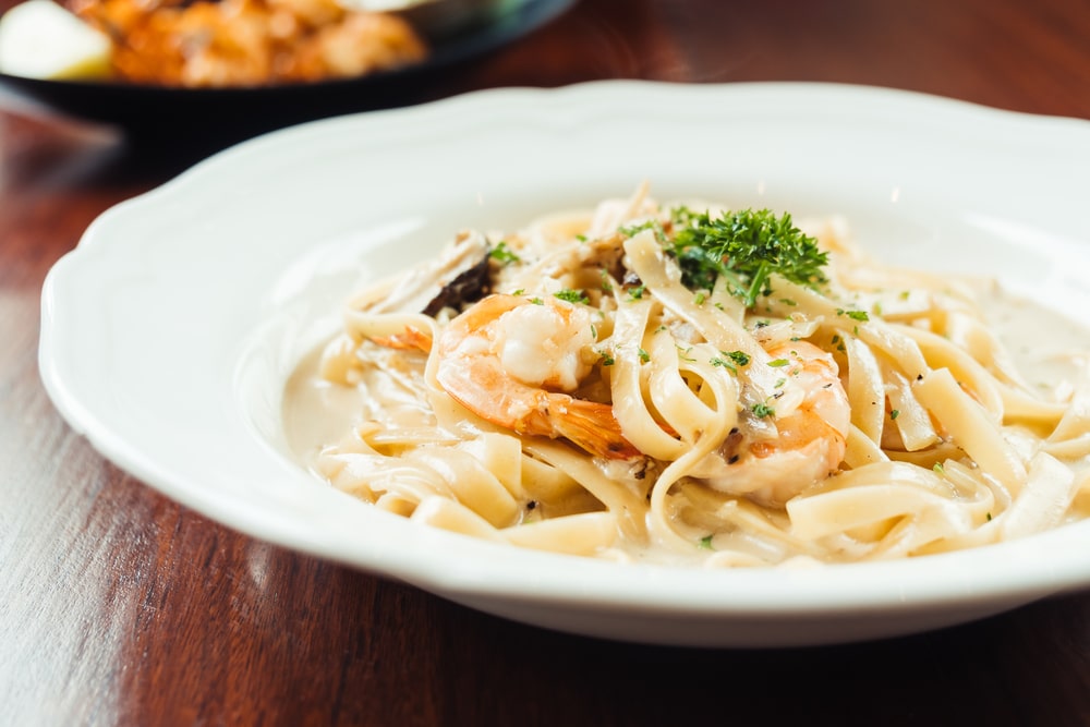 The Best Chicken And Shrimp Alfredo