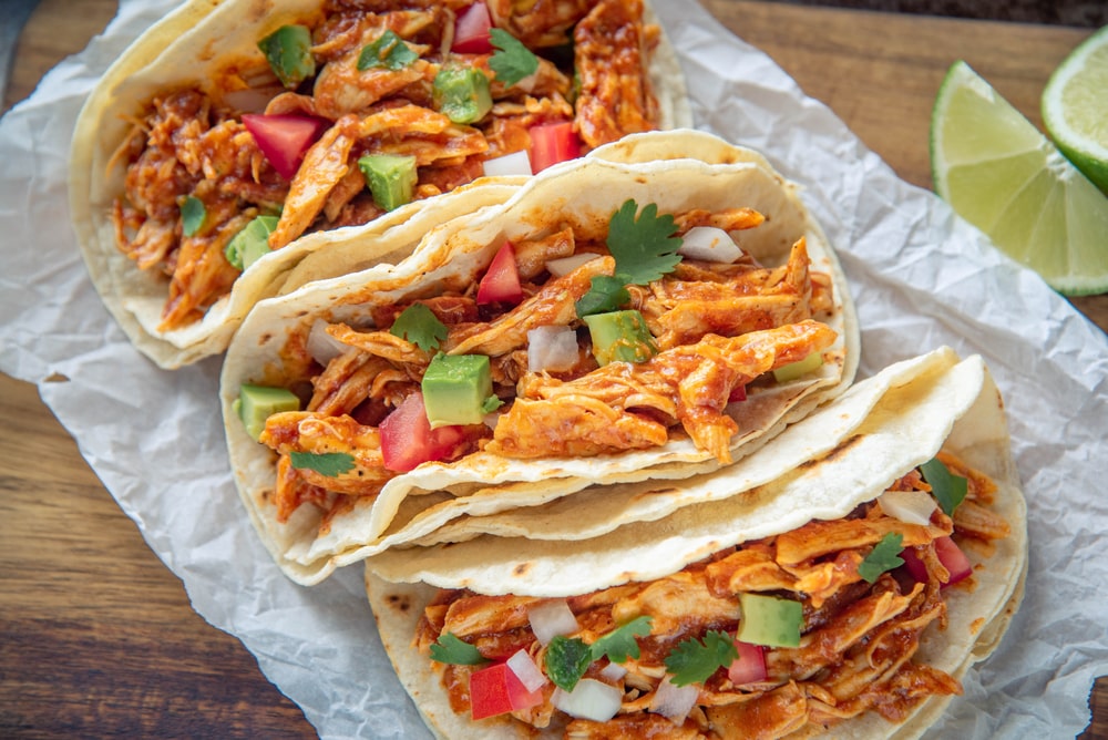 Easy Crockpot Shredded Chicken Tacos