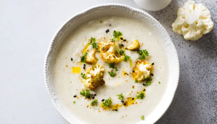Easy Cheesy Cauliflower Soup Easy Cheesy Cauliflower Soup