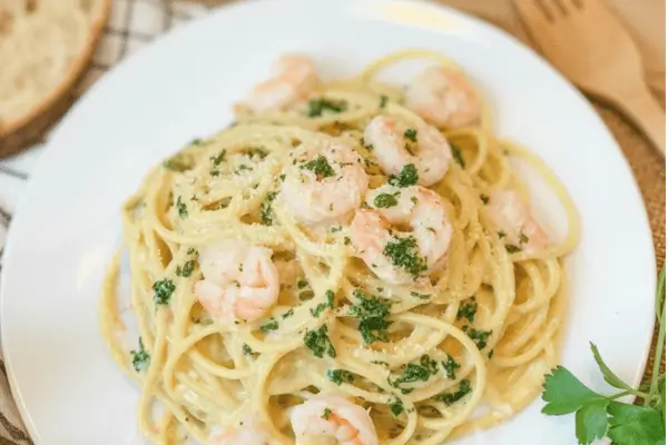 Creamy Garlic Shrimp Pasta