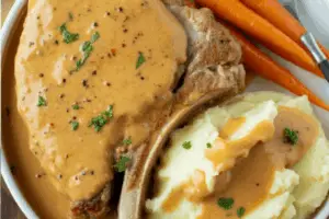 Pork Chops in Gravy